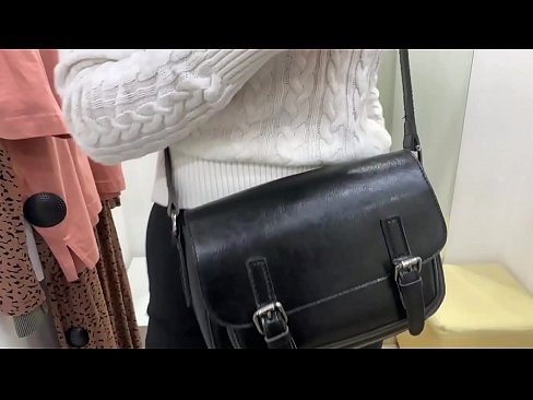 ❤️ Masturbazione publica di a ghjovana cagna FeralBerry cù un dildo in a sala di prove ❤ Super sex à co.klassikaprint.ru ❤