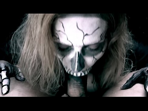 ❤️ Ragazza demonia chì succhia u cazzo cù a so bocca nera è ingoia cum. ❤ Super sex à co.klassikaprint.ru ❤